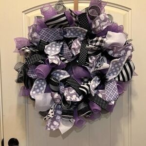 Easter‎ wreath purple black and white